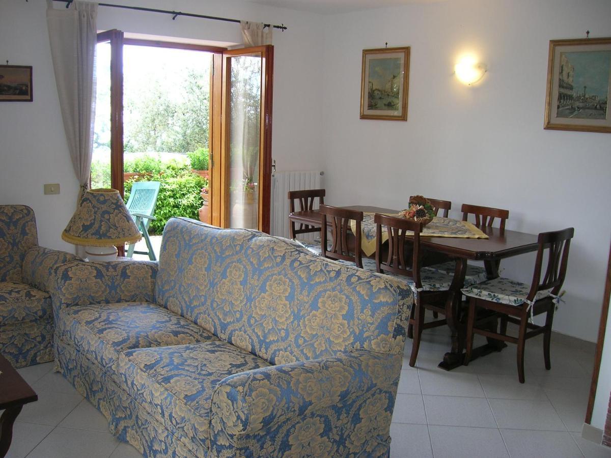 Villa Persico มัสซาลูเบรนเซ ภายนอก รูปภาพ